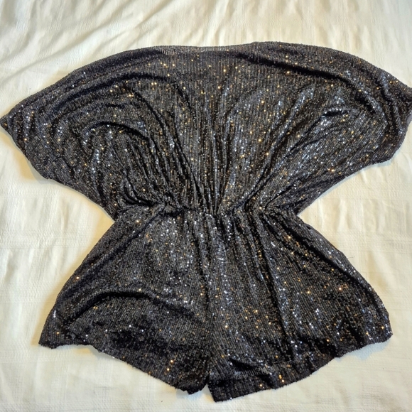 Mustard Seed women's size Large black mini sequined covered romper pockets NWT - Picture 8 of 10